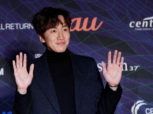 大神爆料李光洙视频,揭秘明星日常幕后趣事  第1张